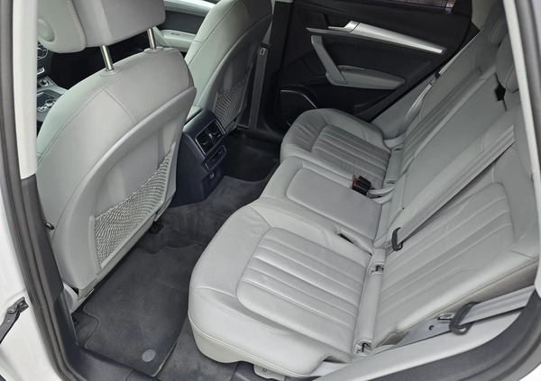 Audi Q5 cena 125458 przebieg: 155000, rok produkcji 2018 z Bystrzyca Kłodzka małe 781